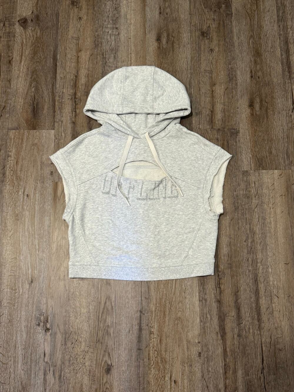 Aerie Offline Women’s Throw Back Cut Off Hoodie Size Small